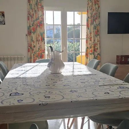 Beautiful Townhouse By The Golf Course And Ocean Prázdninový dům